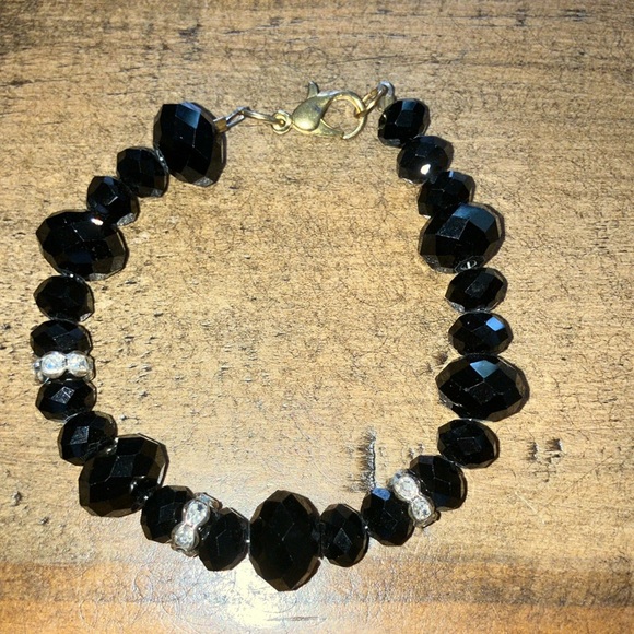 Black Fashion Jewelry bracelet EUC - Picture 2 of 4